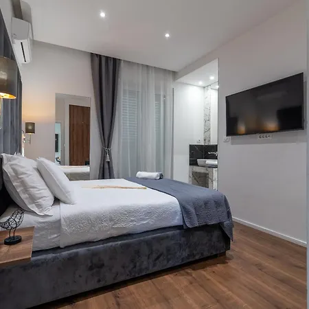 Antares Luxury 2 Сплит