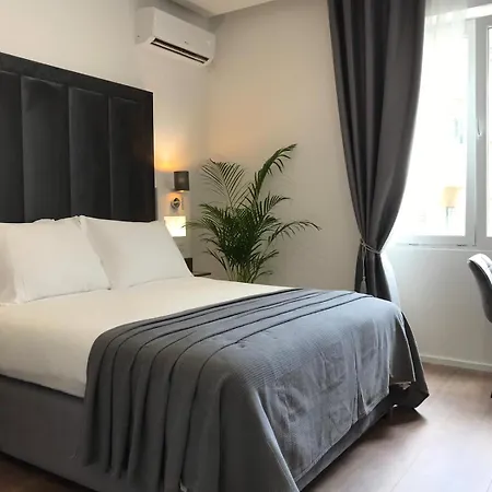 Pensión Antares Rooms Split 2