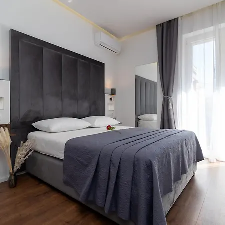 Antares Luxury 2